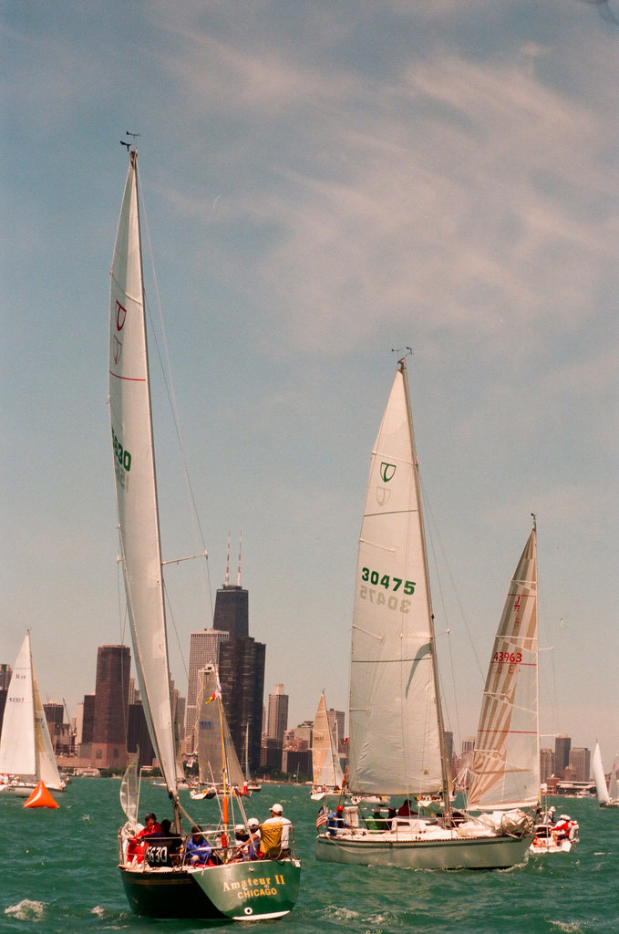Sailboats beginning the Mackinac Island race - Chicago Sun-Times