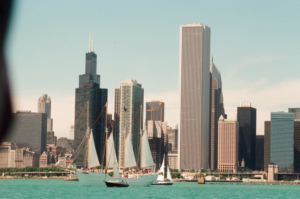 Sailboats beginning the Mackinac Island race - Chicago Sun-Times