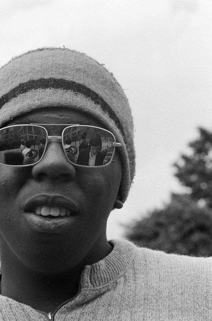 People in and around Cabrini Green housing projects - Chicago Sun-Times