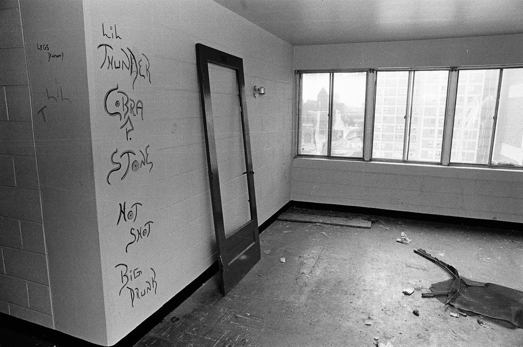 Lack of security for the residents of the Cabrini-Green - Chicago Sun-Times