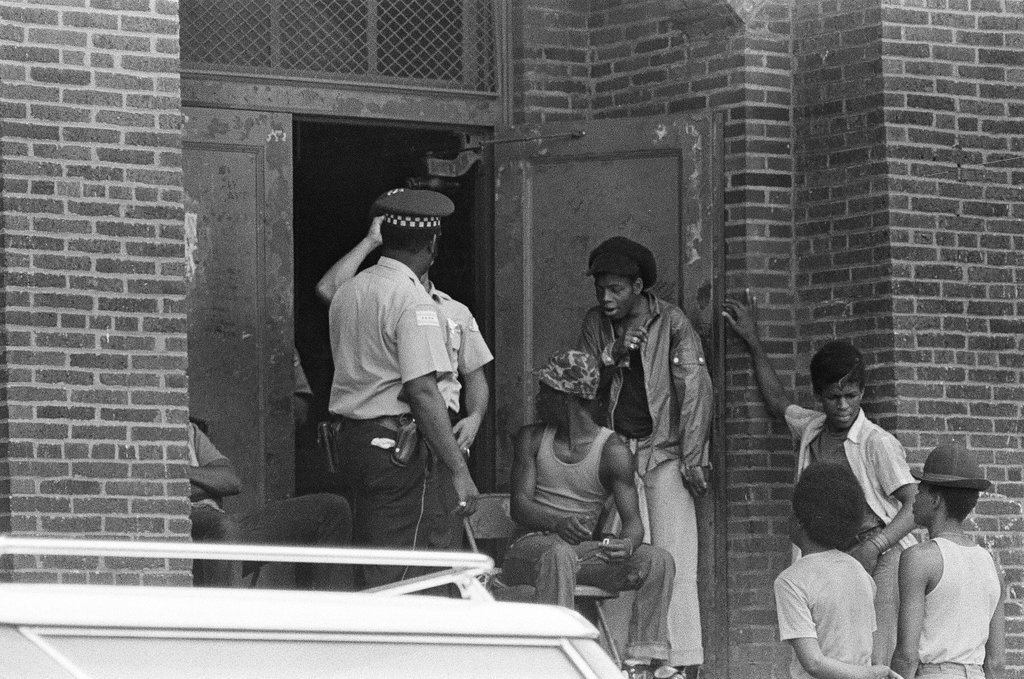 Lack of security for the residents of the Cabrini-Green - Chicago Sun-Times