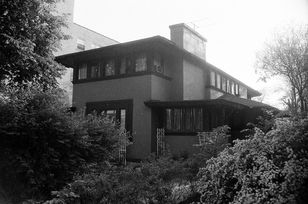 J. J. Walser Jr. House by Frank Lloyd Wright - Chicago Sun-Times