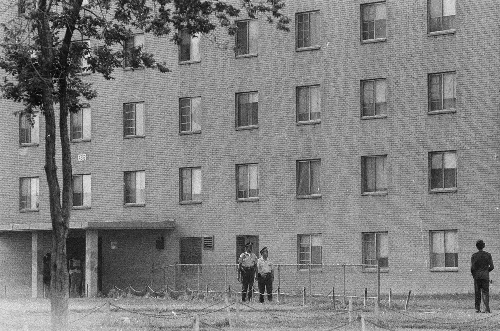 Robert Taylor Homes - Chicago Sun-Times