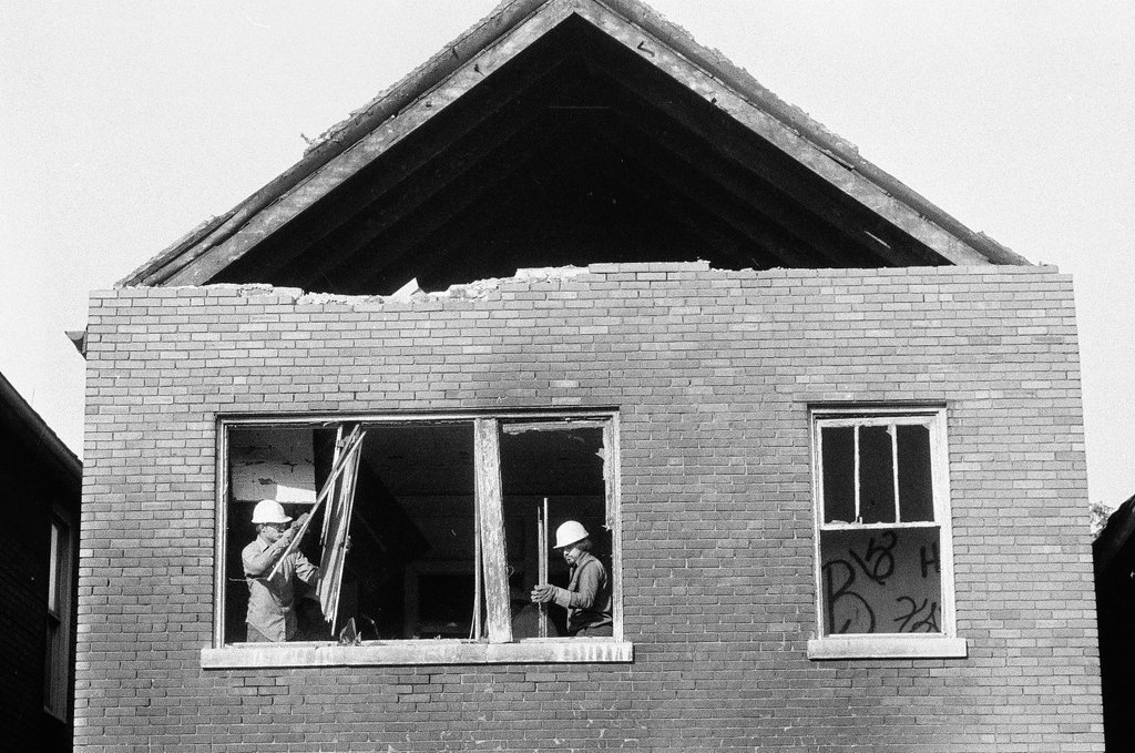 House demolition at 17th Place and South Union Avenue - Chicago Sun-Times