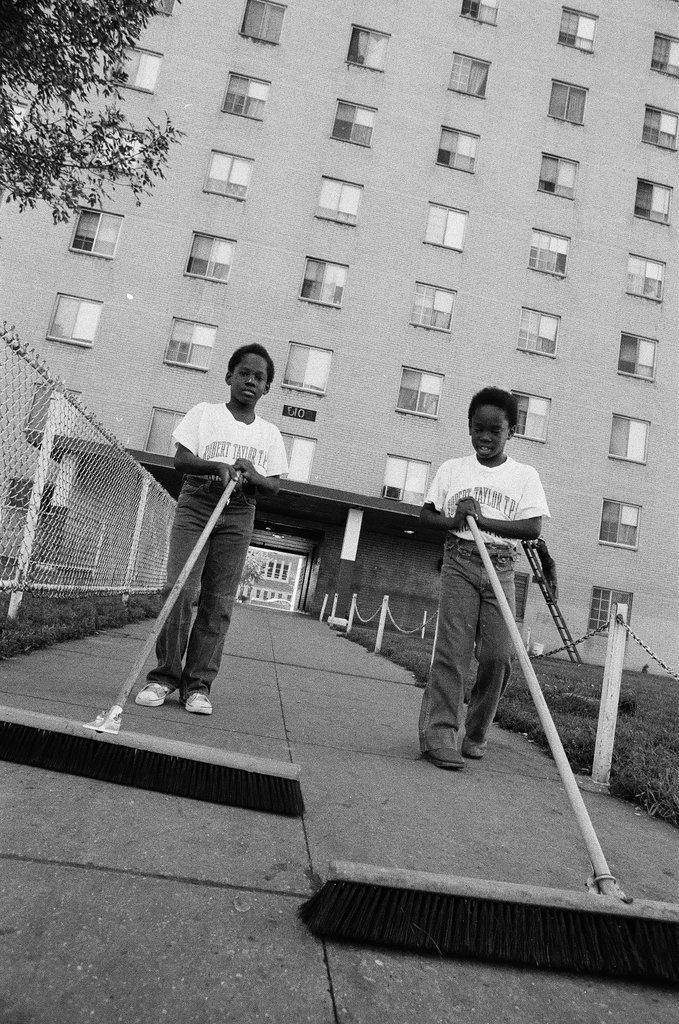 Robert Taylor Homes - Chicago Sun-Times