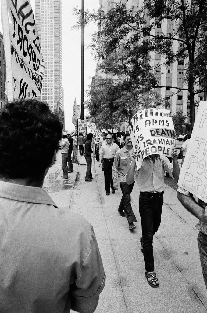 Iranians protest - Chicago Sun-Times