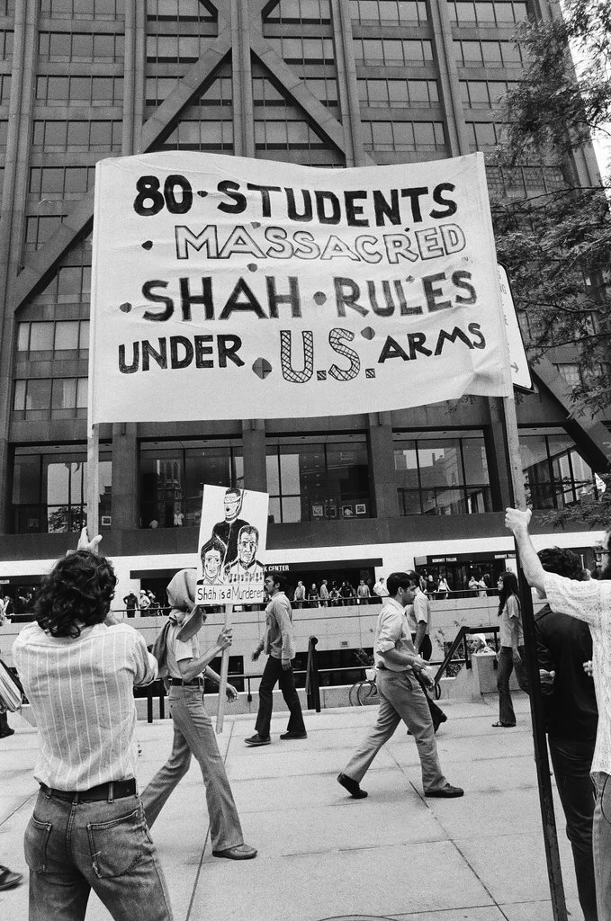 Iranians protest - Chicago Sun-Times