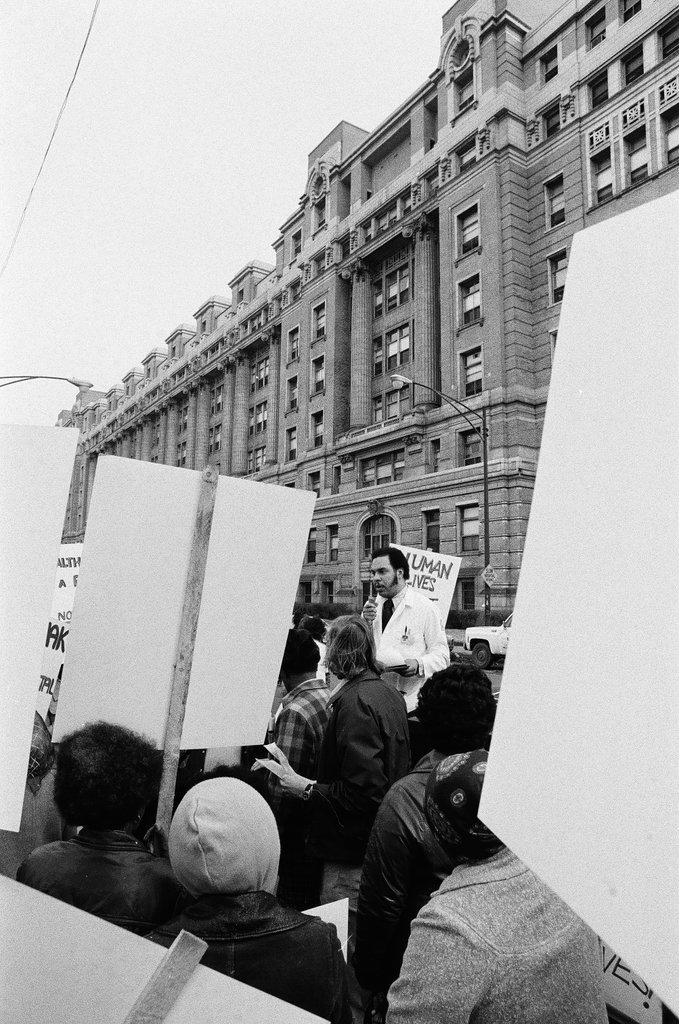 Cook County Hospital protest - Chicago Sun-Times