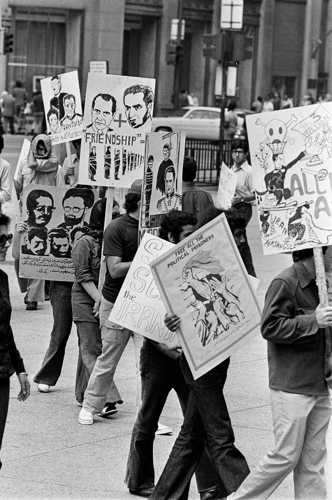 Iranians protest - Chicago Sun-Times