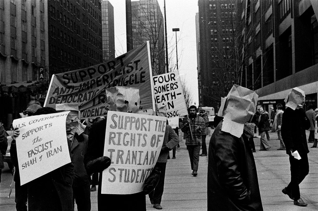 Iranians protest - Chicago Sun-Times