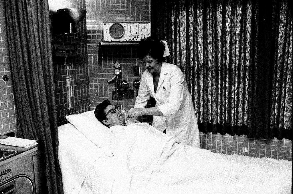 Edgewater Hospital - Chicago Sun-Times
