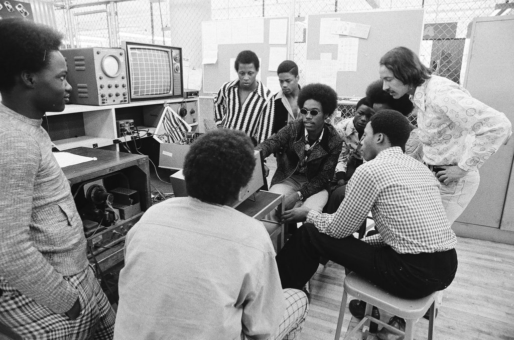 Television workshop at Industrial Skill Center - Chicago Sun-Times