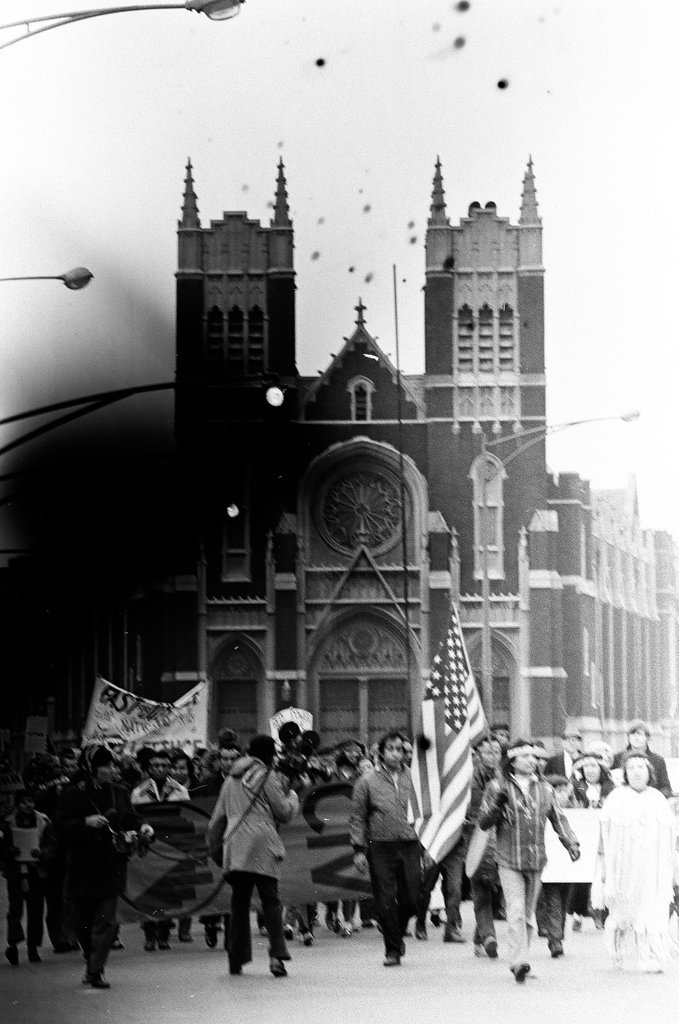 Native Americans march on Thanksgiving - Chicago Sun-Times