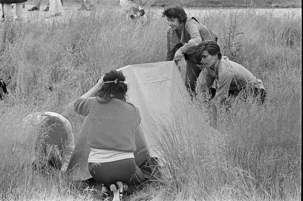 Native Americans take over Nike missile site at Belmont Harbor - Chicago Sun-Times