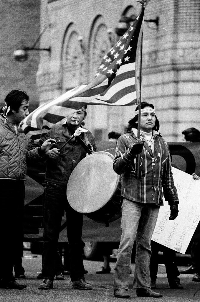 Native Americans march on Thanksgiving - Chicago Sun-Times