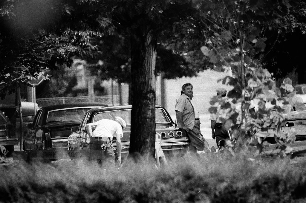 City workers on Belmont Avenue - Chicago Sun-Times