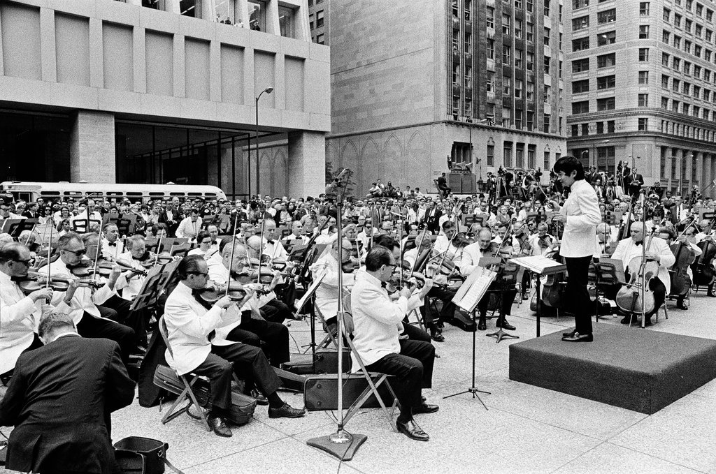 Unveiling ceremony for Picasso statue at Civic Center - Chicago Sun-Times