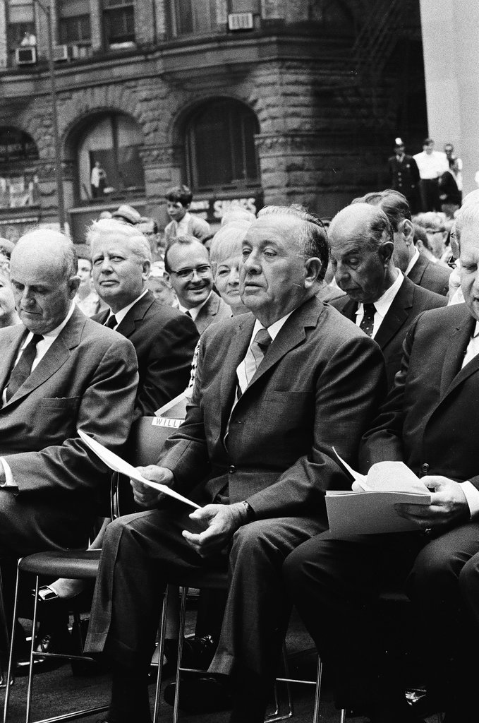 Unveiling ceremony for Picasso statue at Civic Center - Chicago Sun-Times
