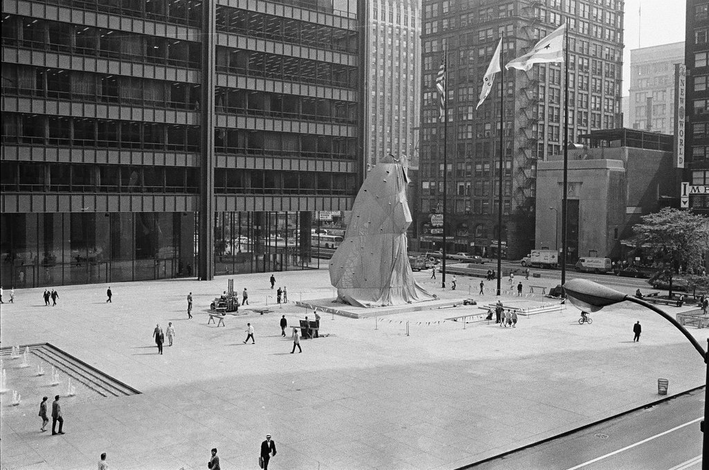 The Picasso statue being draped for the dedication ceremony - Chicago Sun-Times