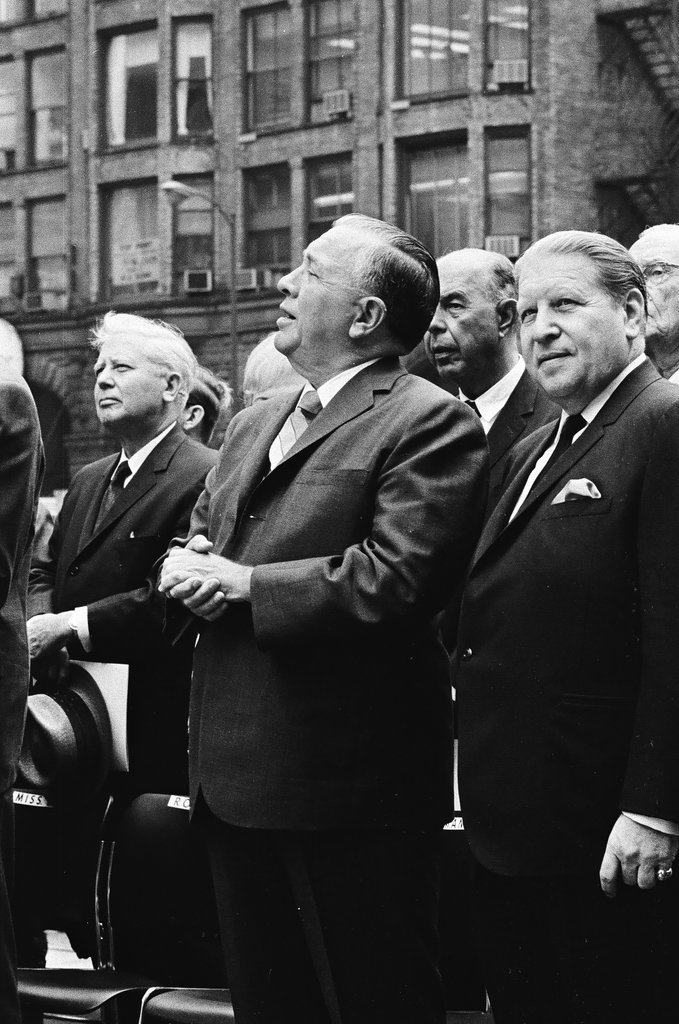 Unveiling ceremony for Picasso statue at Civic Center - Chicago Sun-Times