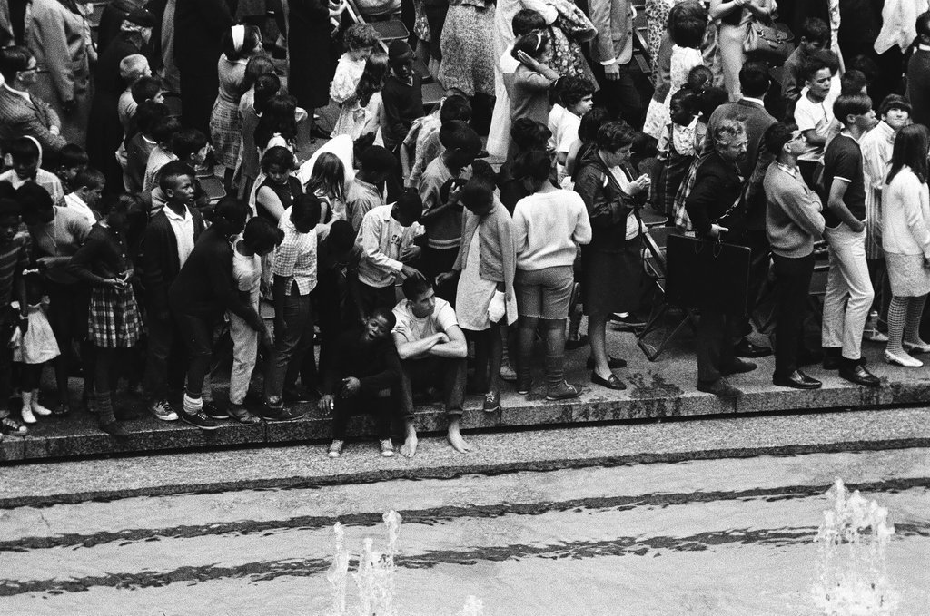 Crowd gathered at Civic Center for Picasso statue unveiling - Chicago Sun-Times
