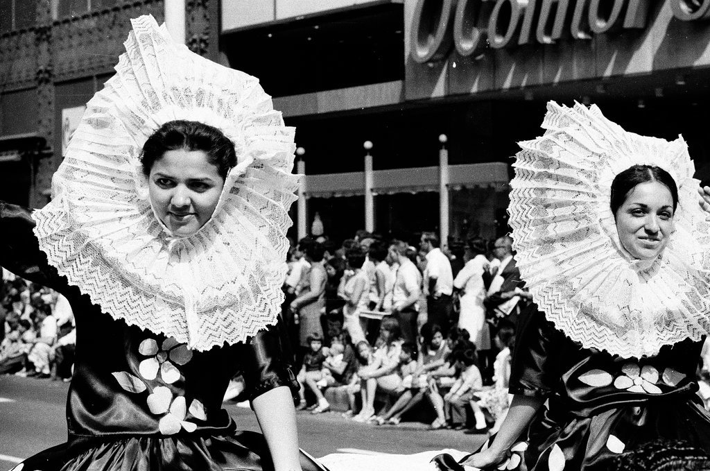 Parade celebrating Mexican independence in the Loop - Chicago Sun-Times