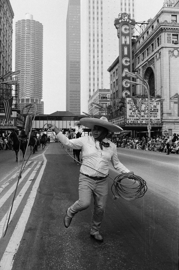 Mexican Independence parade - Chicago Sun-Times