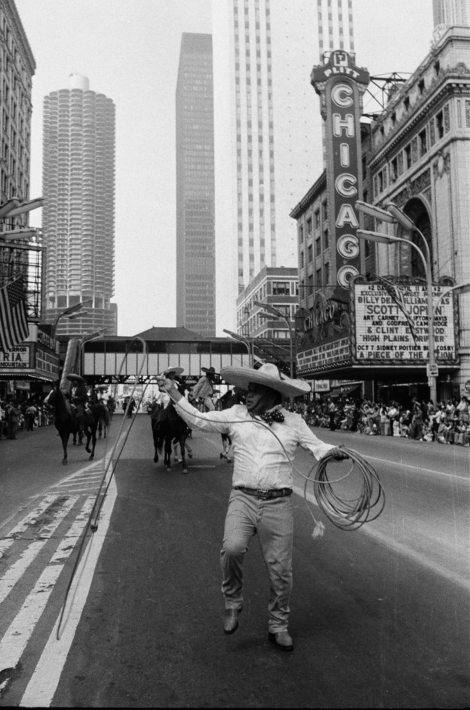 Mexican Independence parade - Chicago Sun-Times