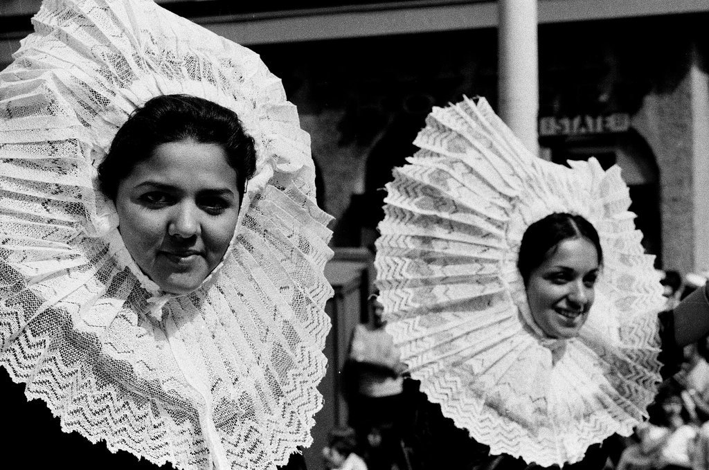 Parade celebrating Mexican independence in the Loop - Chicago Sun-Times
