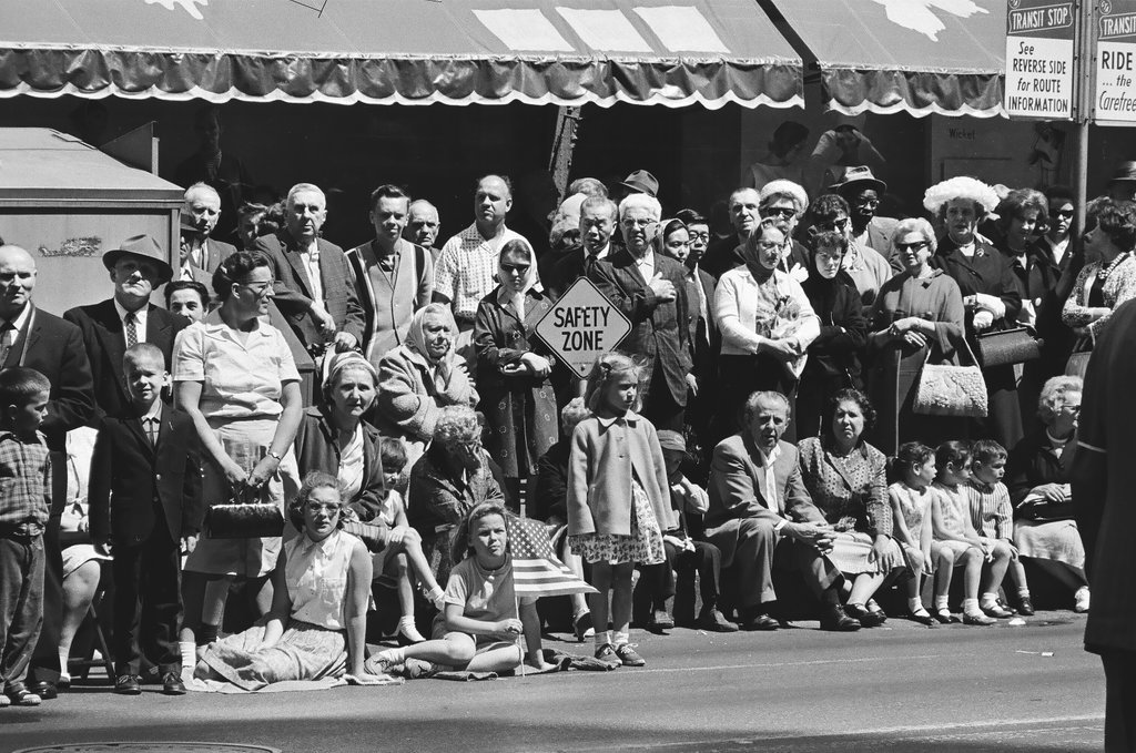 Memorial Day parade on State Street - Chicago Sun-Times