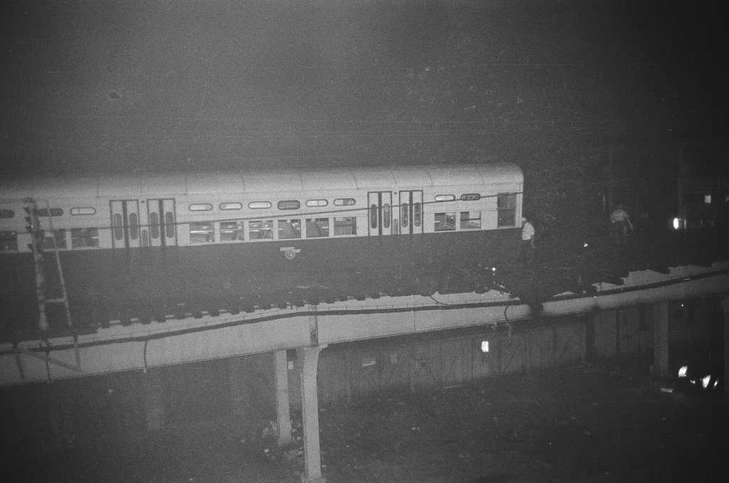 Elevated train derailment at 59th Street and Calumet Avenue - Chicago Sun-Times