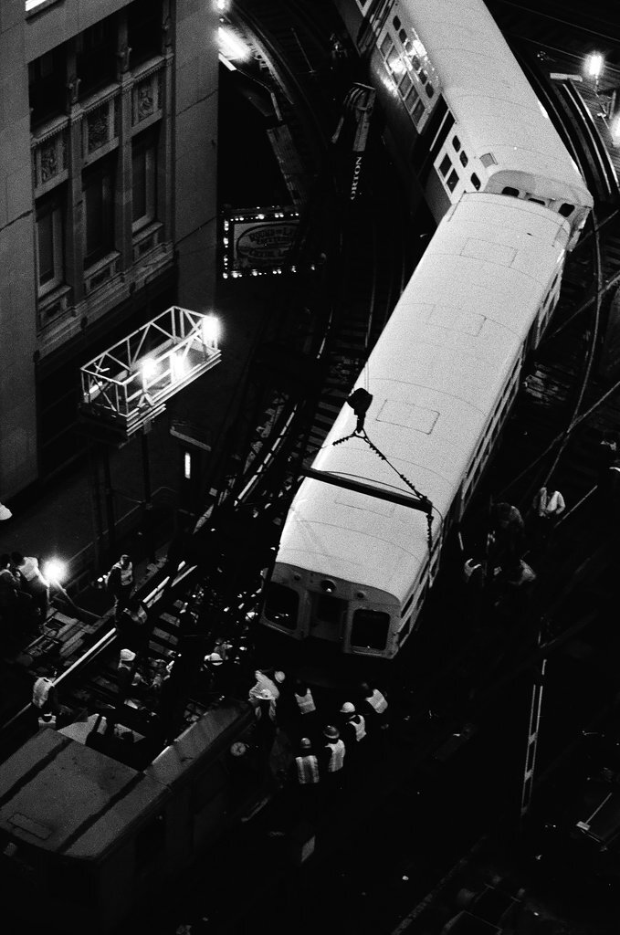 Elevated train derailment at Lake Street and Wells Street - Chicago Sun-Times