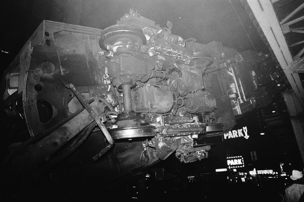 Aftermath of elevated train crash at Wabash Avenue and Lake Street - Chicago Sun-Times