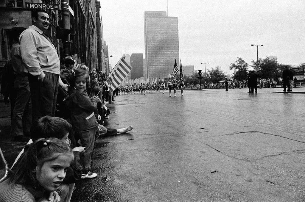 Spectators view Memorial Day parade on Michigan Avenue - Chicago Sun-Times