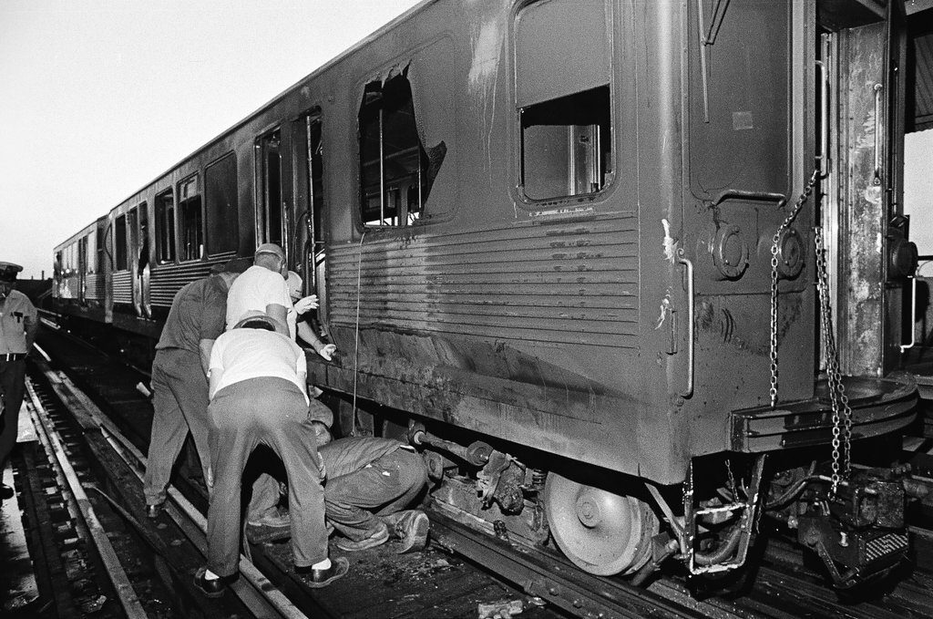 Elevated train accident at 21st Street and Hoyne Avenue - Chicago Sun-Times