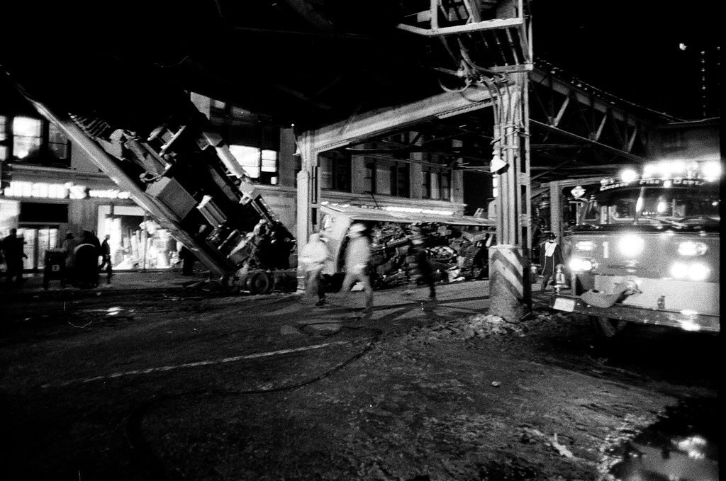 Aftermath of elevated train crash at Wabash Avenue and Lake Street - Chicago Sun-Times