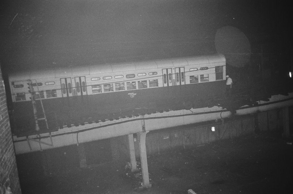 Elevated train derailment at 59th Street and Calumet Avenue - Chicago Sun-Times