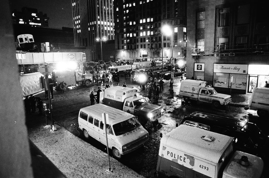 Aftermath of elevated train crash at Wabash Avenue and Lake Street - Chicago Sun-Times
