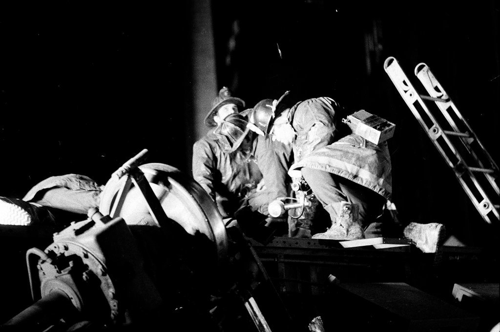 Elevated train derailment at Wabash Avenue and Lake Street - Chicago Sun-Times