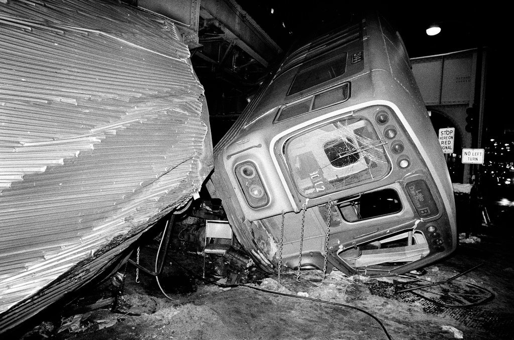 Aftermath of elevated train crash at Wabash Avenue and Lake Street - Chicago Sun-Times
