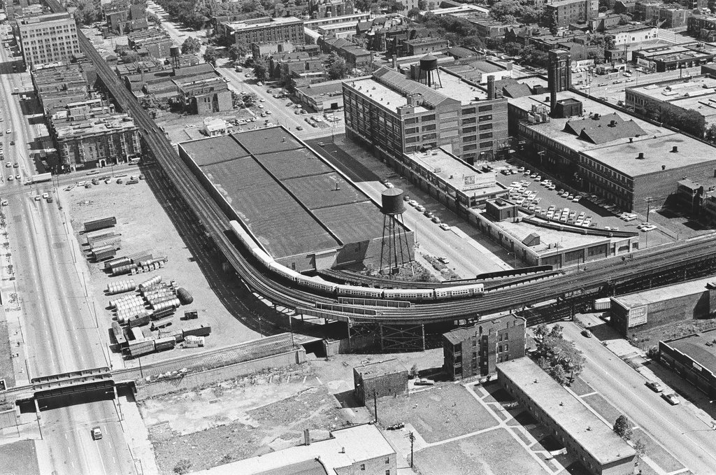 Aerial view of elevated train - Chicago Sun-Times