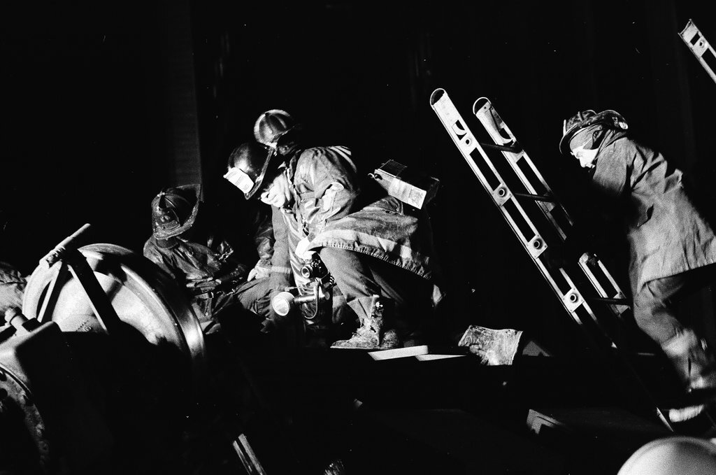 Elevated train derailment at Wabash Avenue and Lake Street - Chicago Sun-Times