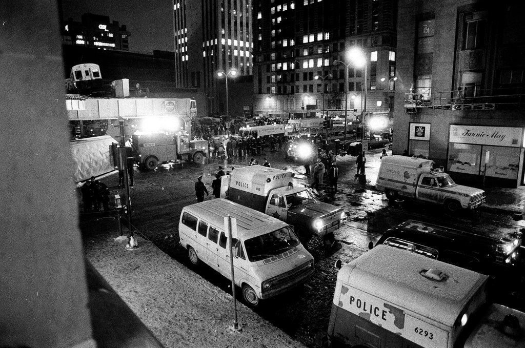 Aftermath of elevated train crash at Wabash Avenue and Lake Street - Chicago Sun-Times