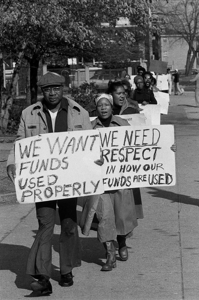 Myra Bradwell School protest - Chicago Sun-Times