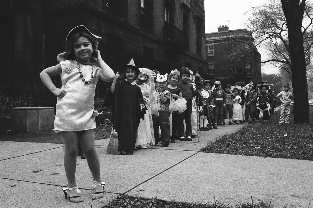 Bateman Elementary School Halloween parade - Chicago Sun-Times