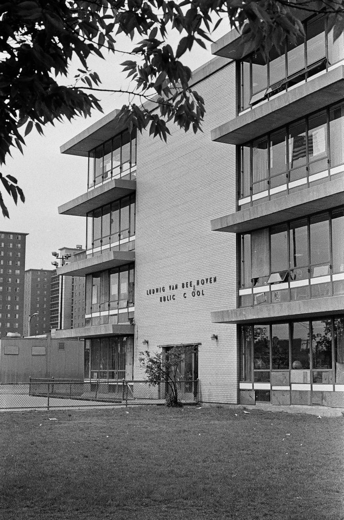 Beethoven Elementary in disrepair - Chicago Sun-Times