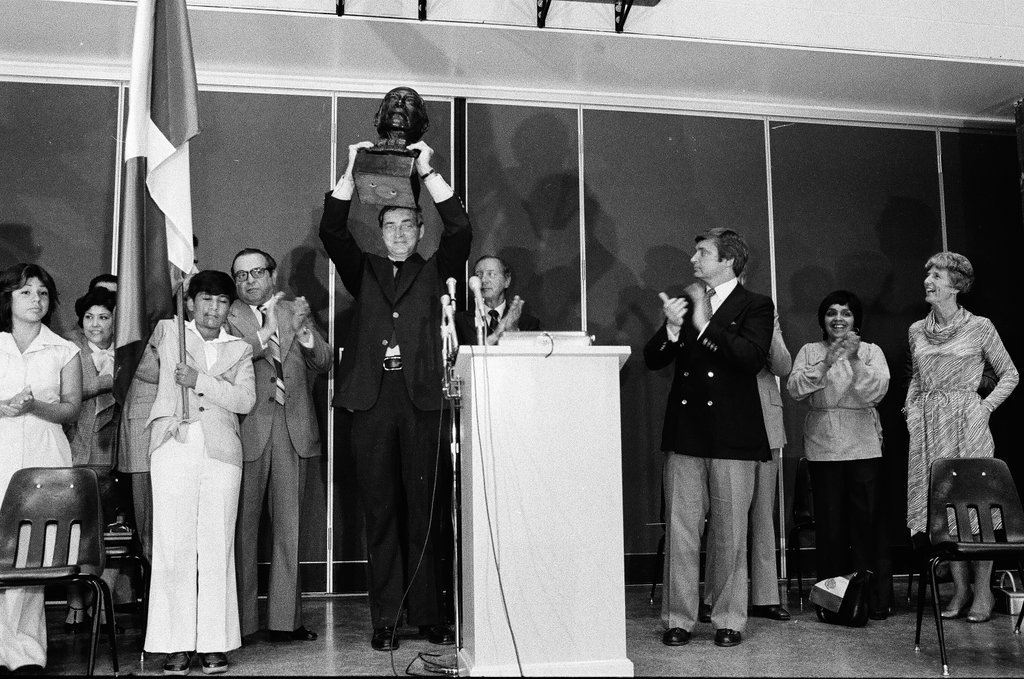 Benito Juarez High School opening ceremonies - Chicago Sun-Times