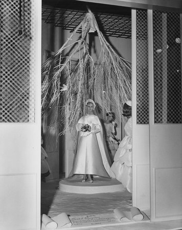 Window Display at Marshall Field and Company, Bridal Elegance - Loren Kelly Photography