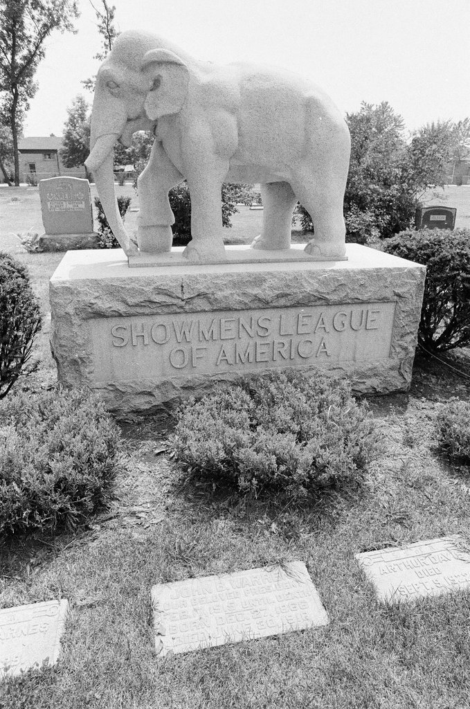 Anniversary of Hagenbeck-Wallace circus train disaster - Chicago Sun-Times