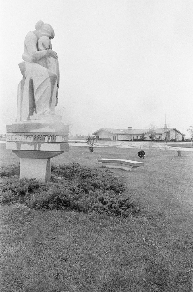 St Casimir's Cemetery - Chicago Sun-Times